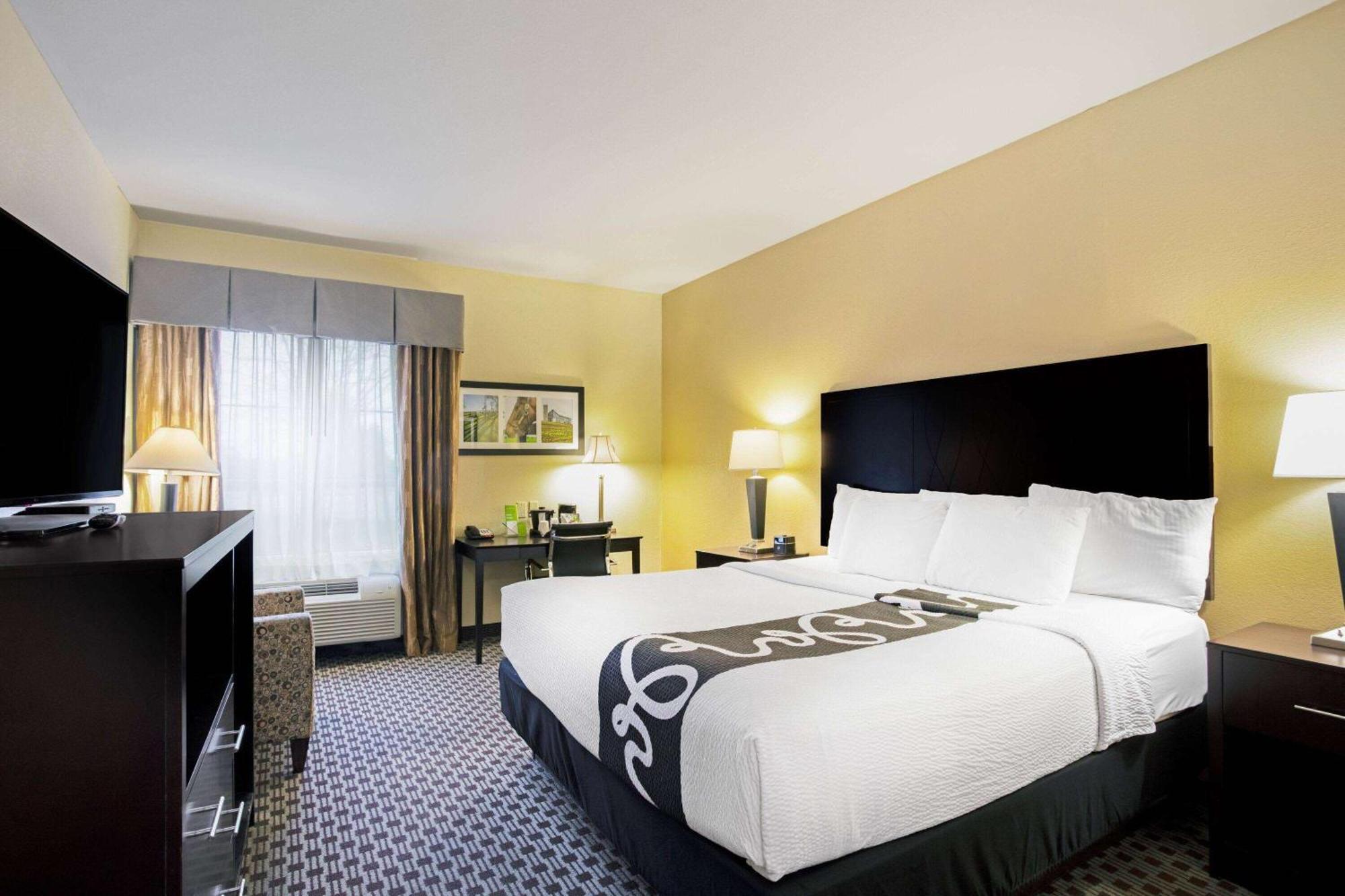 La Quinta By Wyndham Lexington South / Hamburg Hotel Buitenkant foto